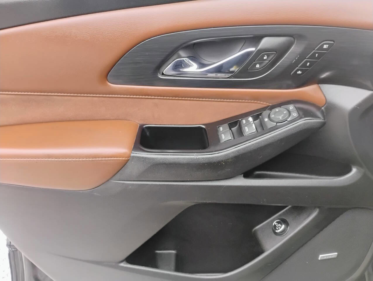 Used 2018 Chevrolet Traverse High Country image 12