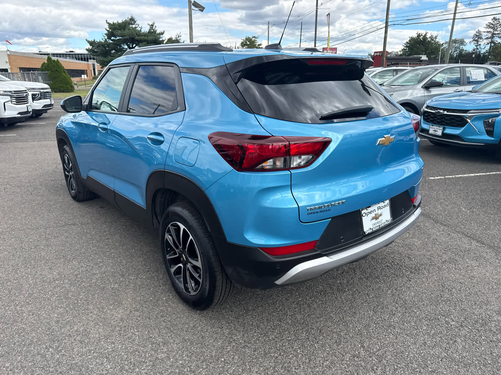 Used 2025 Chevrolet TrailBlazer LT w/ Convenience Package image 6
