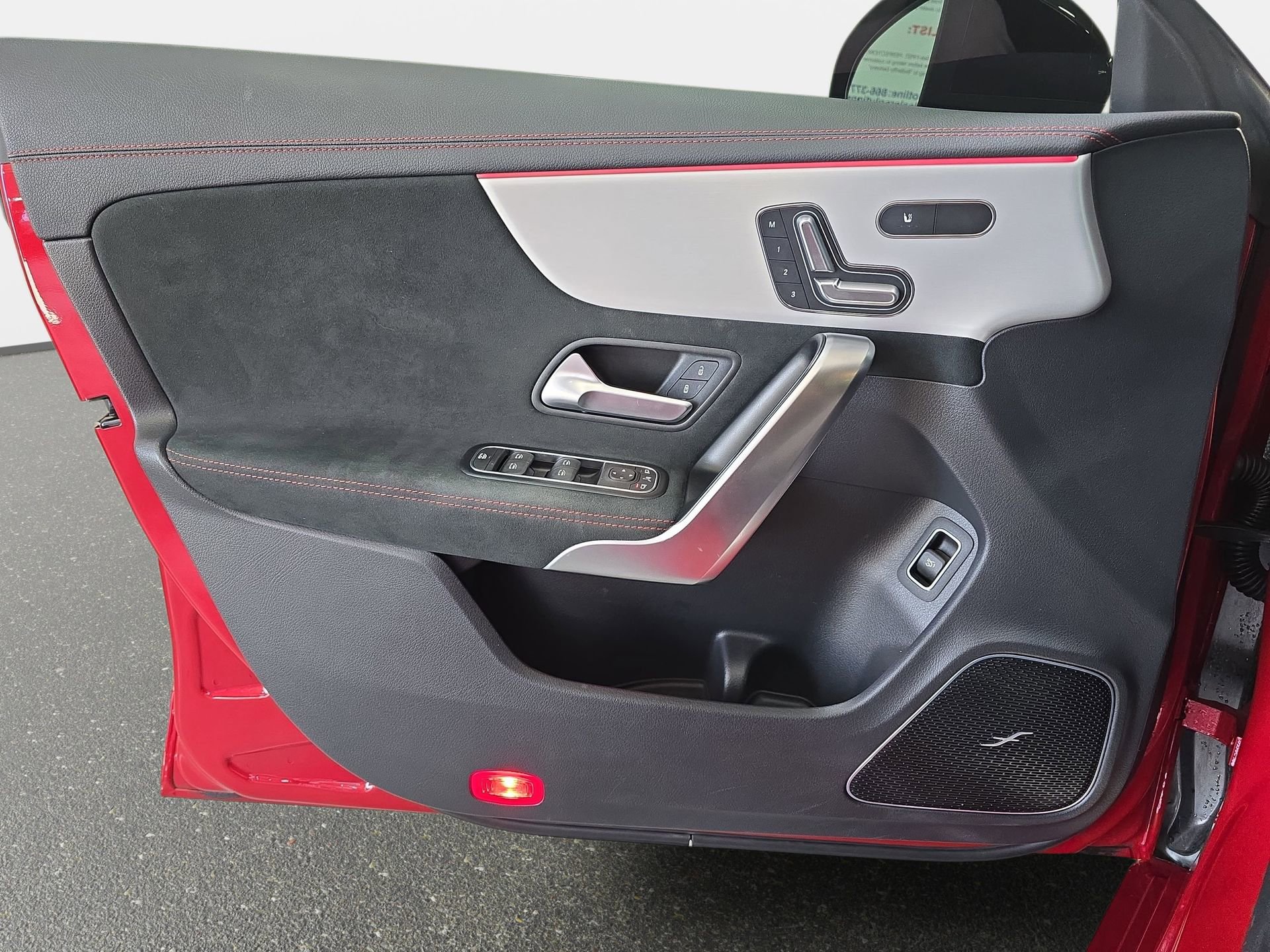 Used 2023 Mercedes-Benz CLA 250 4MATIC image 24