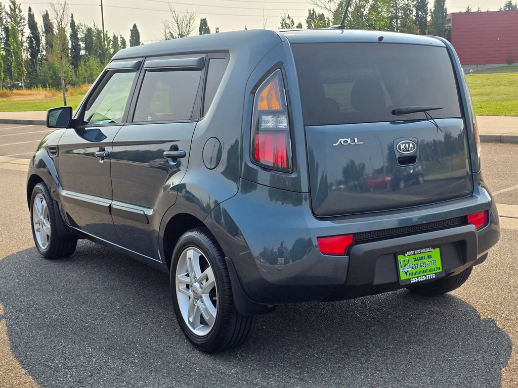Used 2011 Kia Soul + w/ Audio Pkg FWD image 3