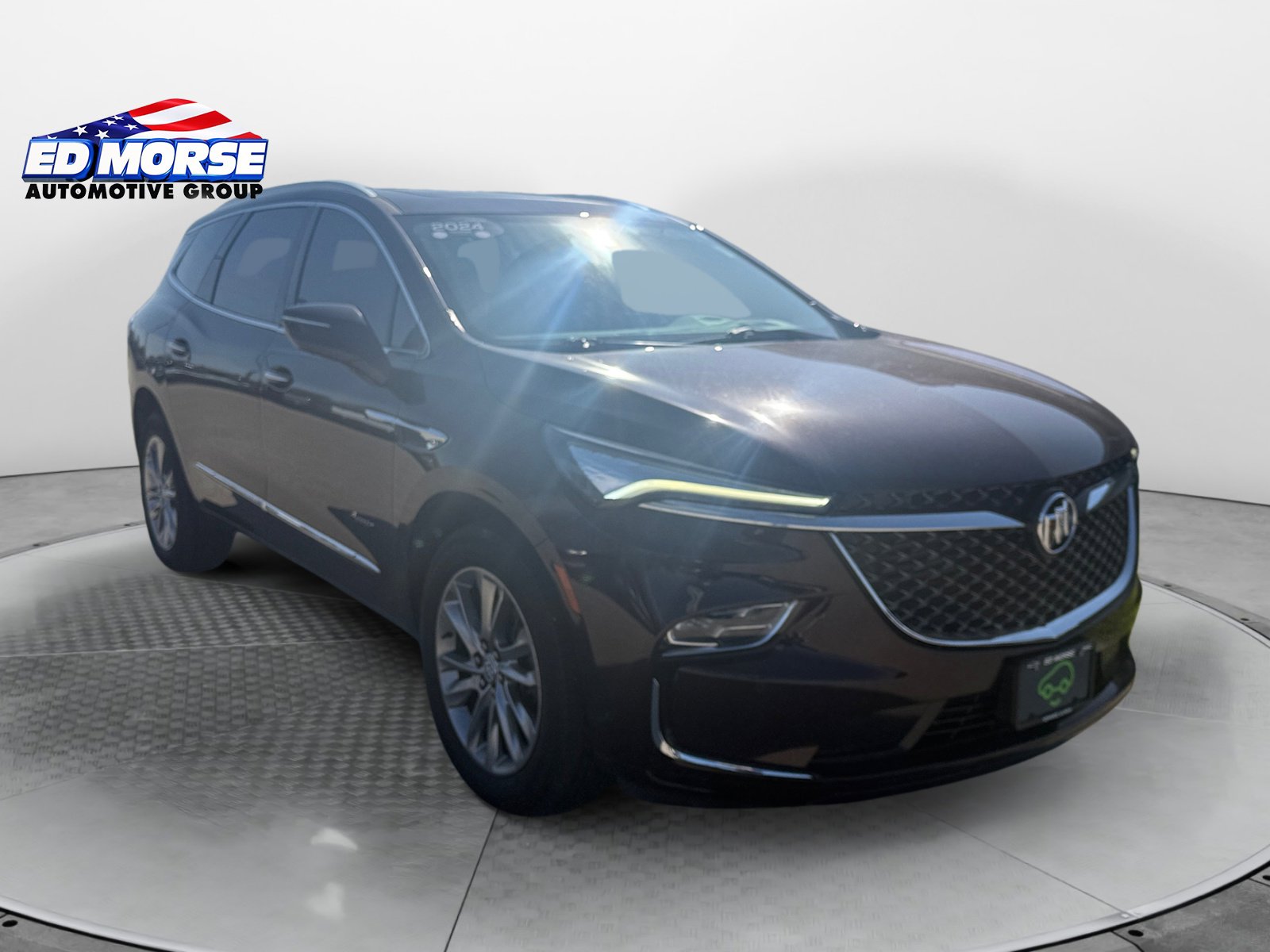 Used 2024 Buick Enclave Avenir w/ Avenir Technology Package AWD/4WD image 7