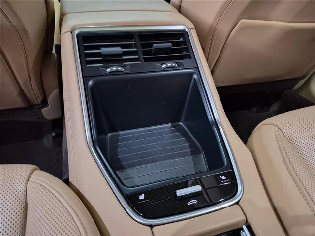 Used 2018 Porsche Panamera 4S AWD/4WD image 19
