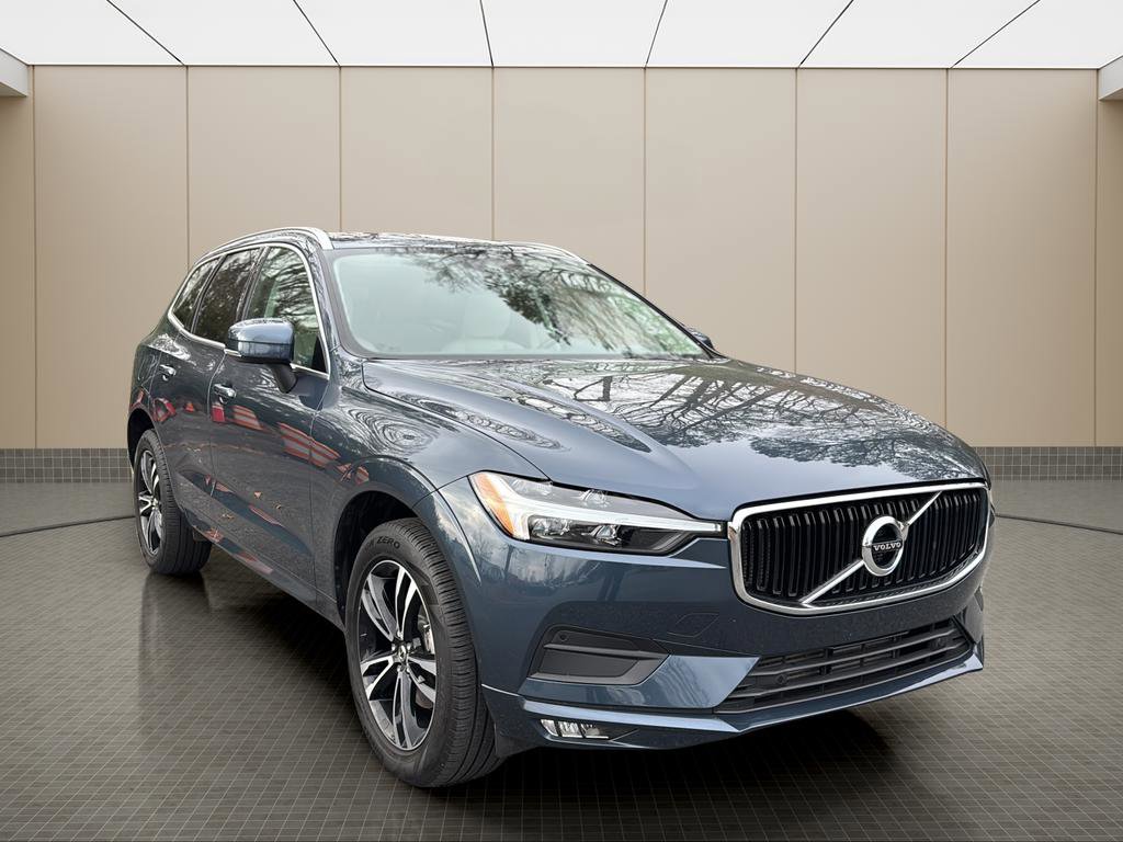 Used 2021 Volvo XC60 T5 Momentum w/ Premium Package image 7