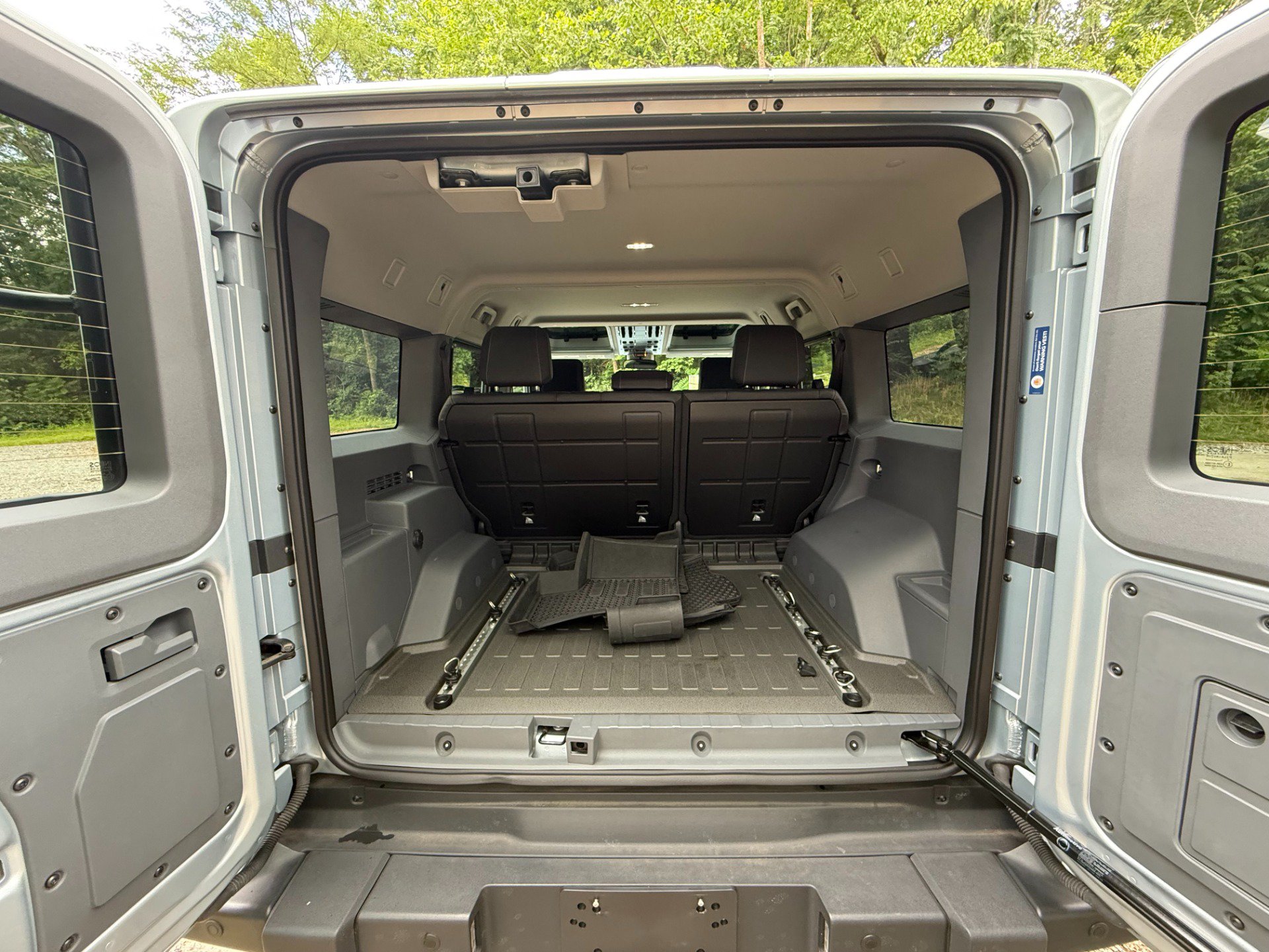 Used 2024 INEOS Grenadier Station Wagon AWD/4WD image 23