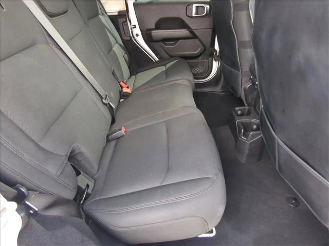 Used 2020 Jeep Wrangler Unlimited Sahara image 18