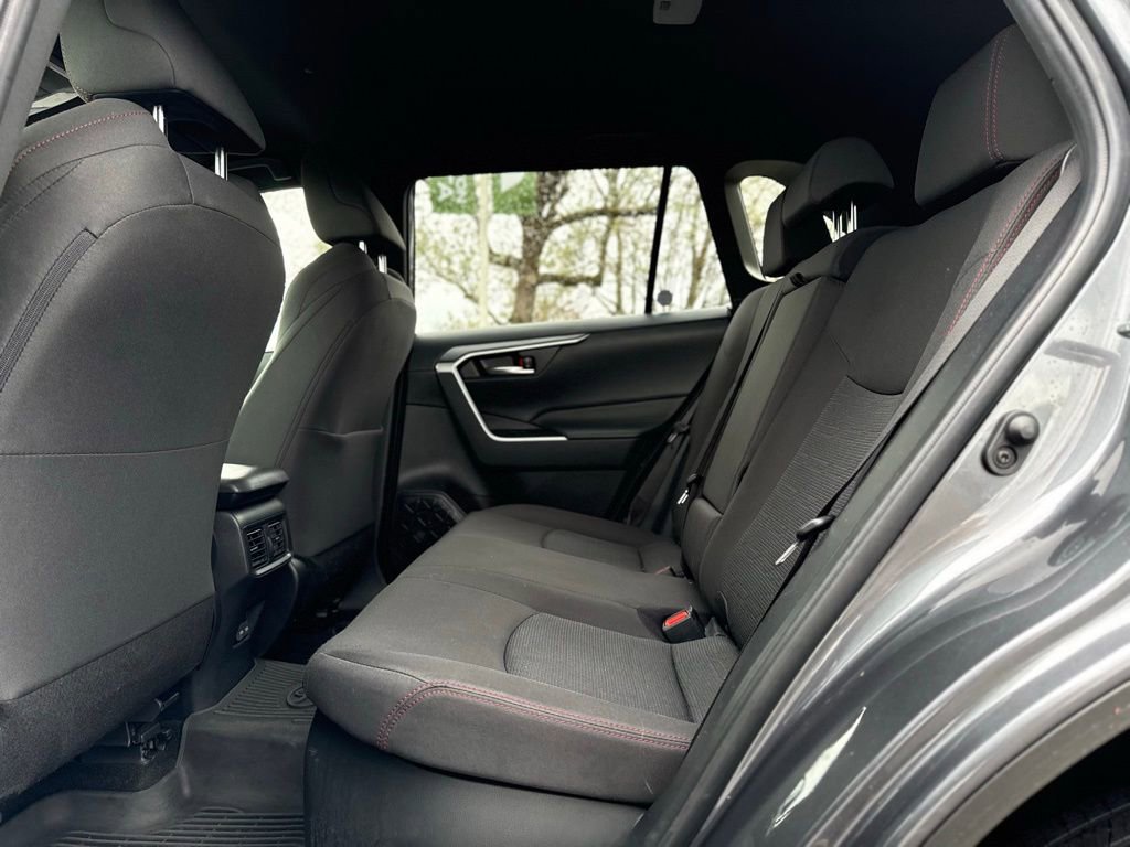 Used 2024 Toyota RAV4 SE AWD/4WD image 16
