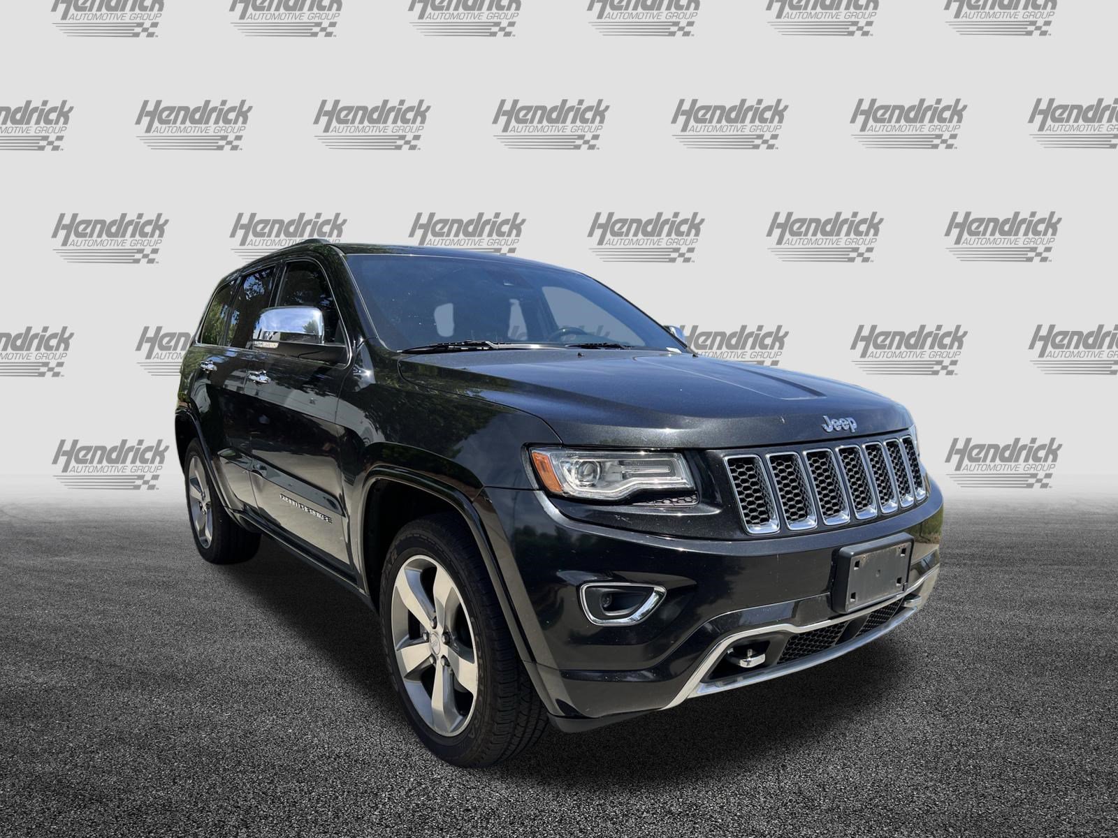 Used 2014 Jeep Grand Cherokee Overland w/ Advanced Technology Group AWD/4WD image 2
