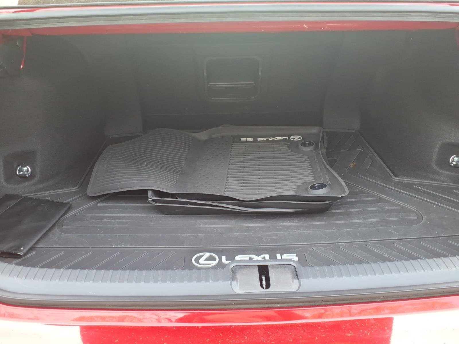 Certified 2024 Lexus ES 350 w/ Premium Package image 19