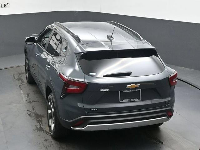 Used 2025 Chevrolet Trax LT FWD image 58