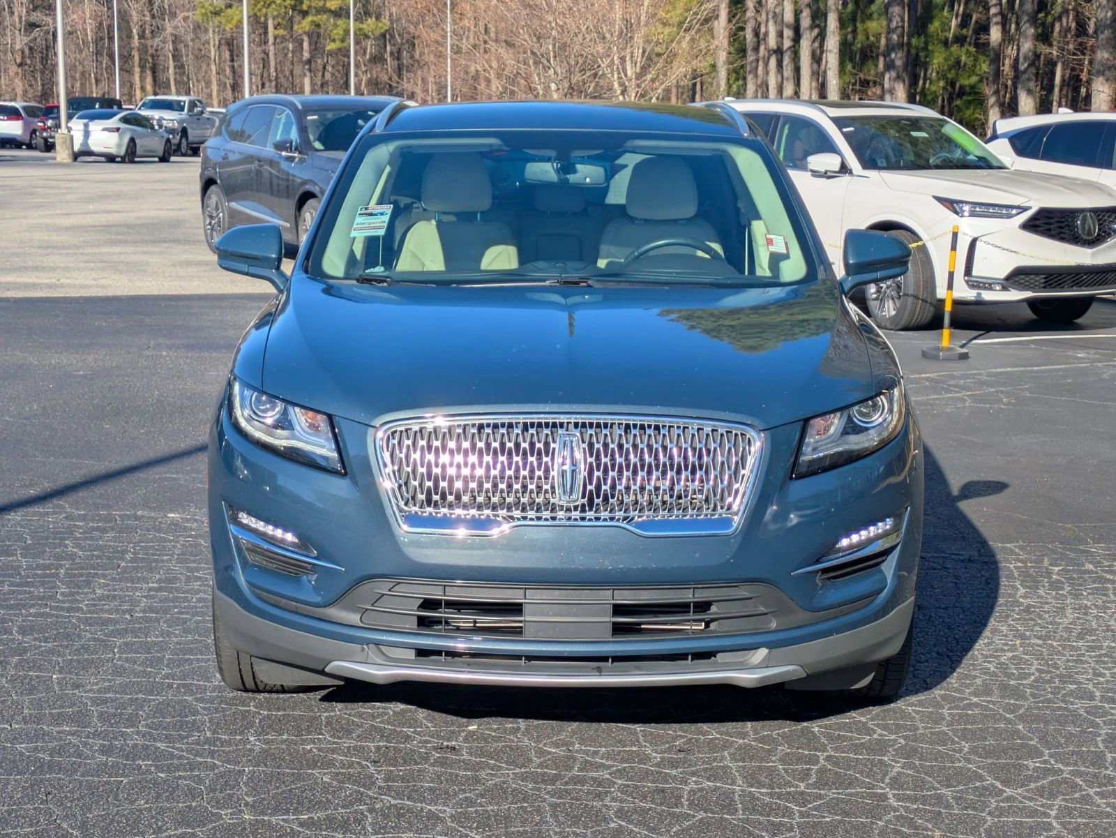 Used 2019 Lincoln MKC Select w/ Select Plus Package image 2