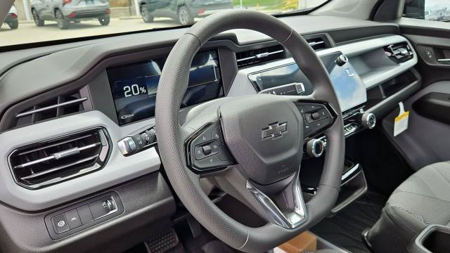 New 2027 Chevrolet Bolt LT w/ LPO, All-Weather Package FWD image 11