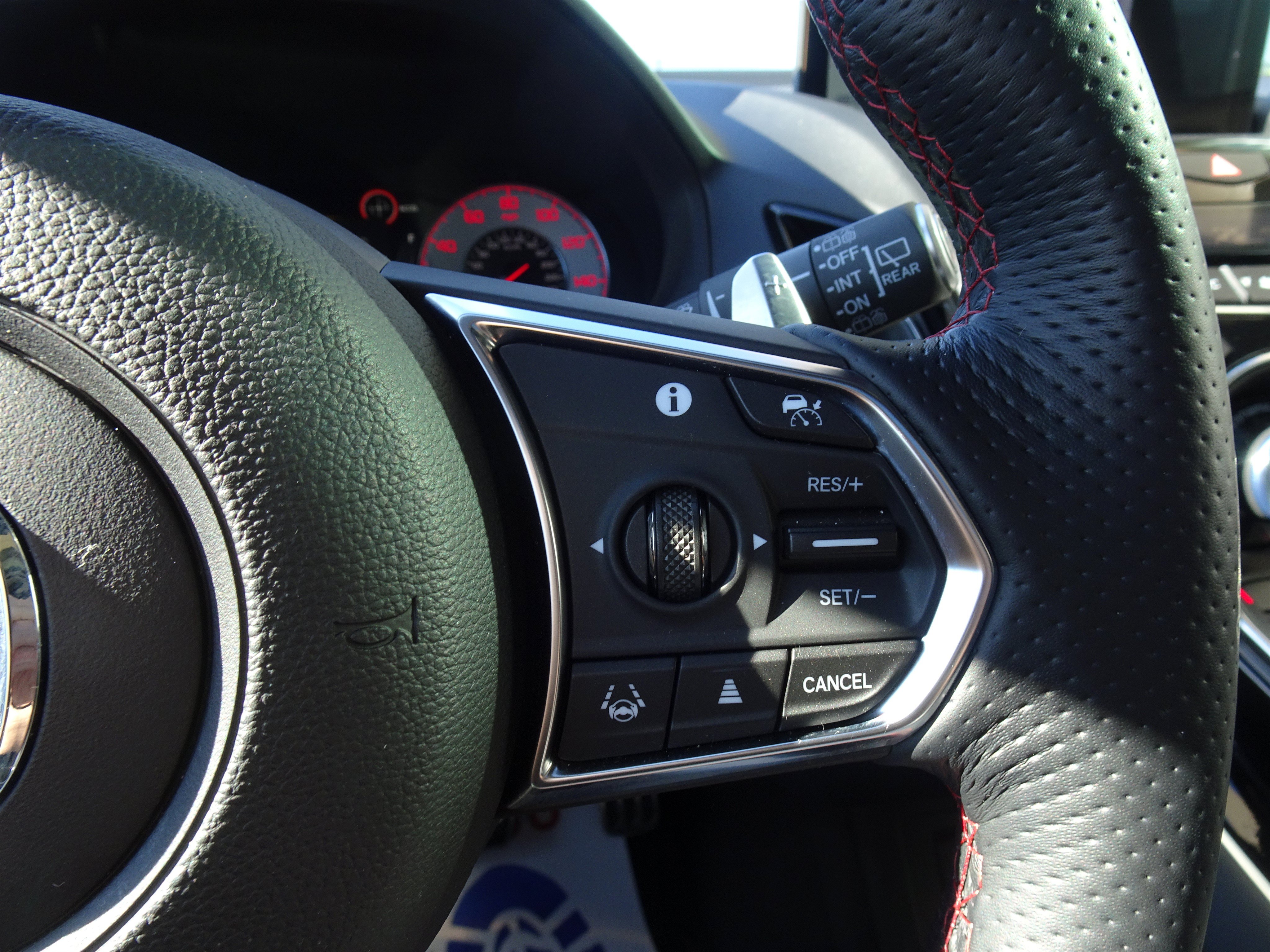 Used 2025 Acura RDX w/ Advance Package AWD/4WD image 23