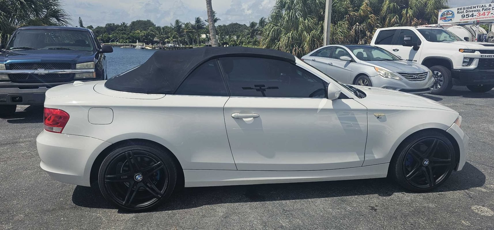 Used 2013 BMW 128i Convertible RWD image 6