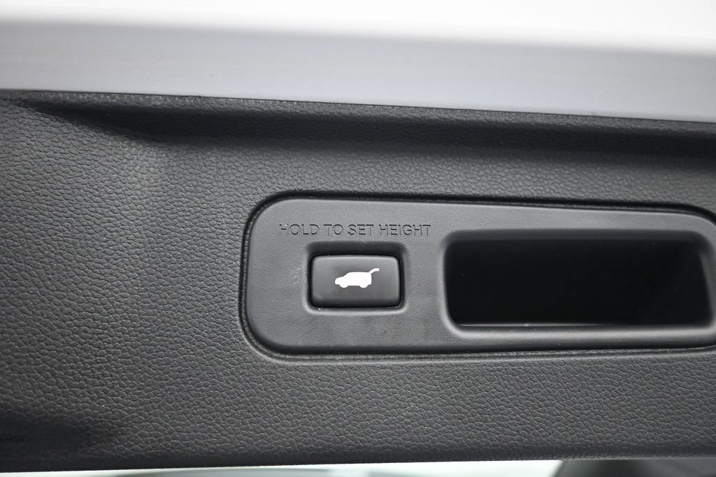Certified 2024 Honda Pilot Touring image 26