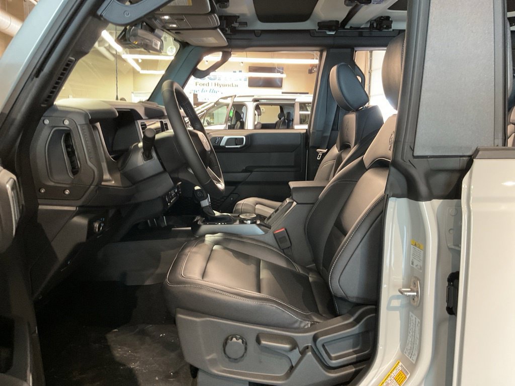New 2026 Ford Bronco Big Bend w/ Black Appearance Package AWD/4WD image 10
