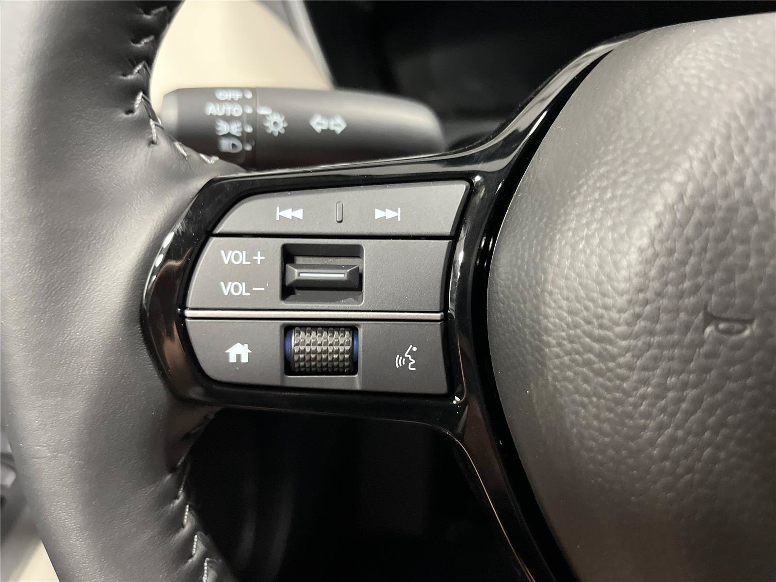 New 2027 Honda HR-V EX-L image 17