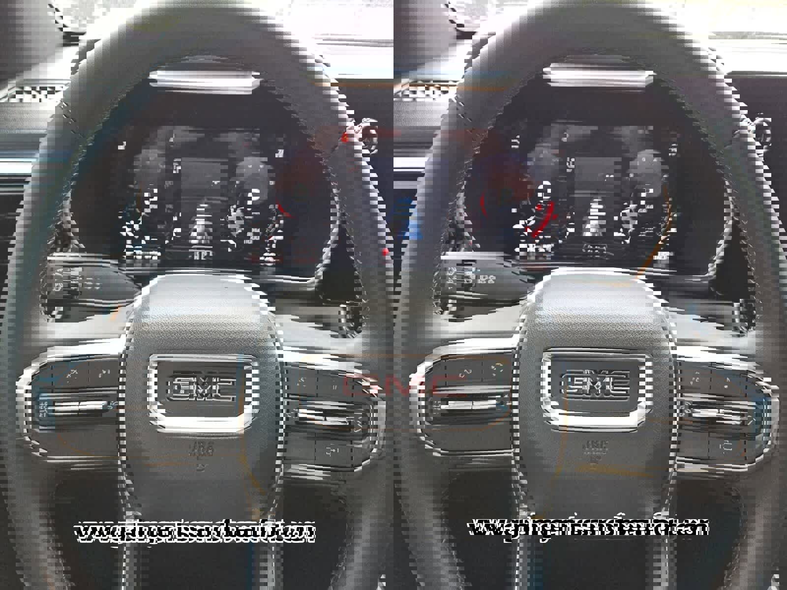 Used 2024 GMC Canyon Elevation w/ Convenience Package image 11