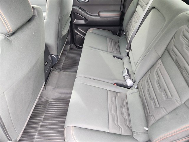 Used 2024 Nissan Frontier PRO-4X w/ Technology Package image 11