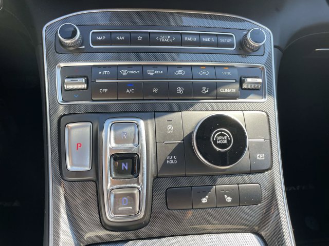 Certified 2023 Hyundai Santa Fe SEL w/ Premium Package FWD image 32