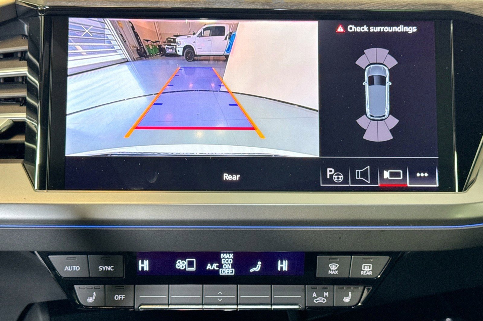 Used 2024 Audi Q4 e-tron Premium Plus image 13