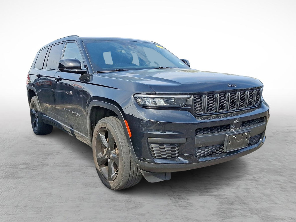 Used 2023 Jeep Grand Cherokee L Laredo image 3