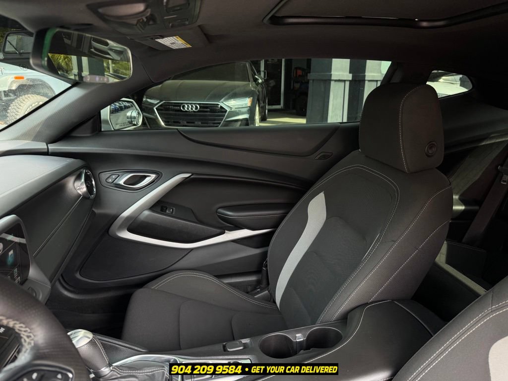Used 2018 Chevrolet Camaro SS RWD image 26