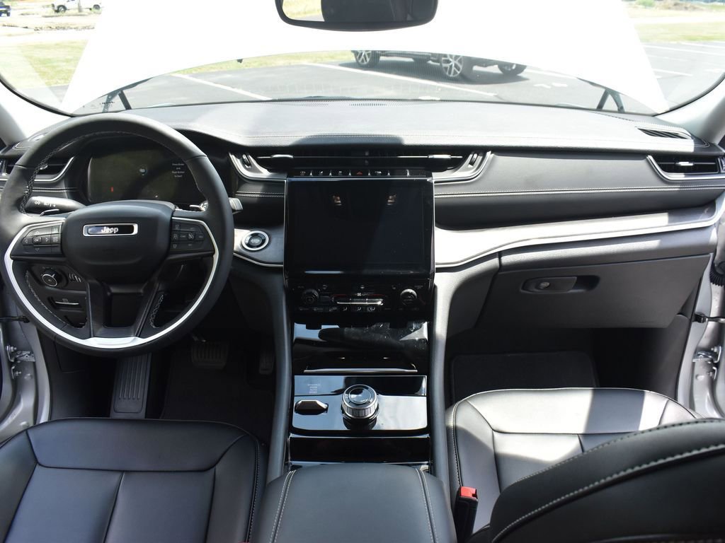 Used 2023 Jeep Grand Cherokee L Limited w/ Trailer Tow Group (B) image 34