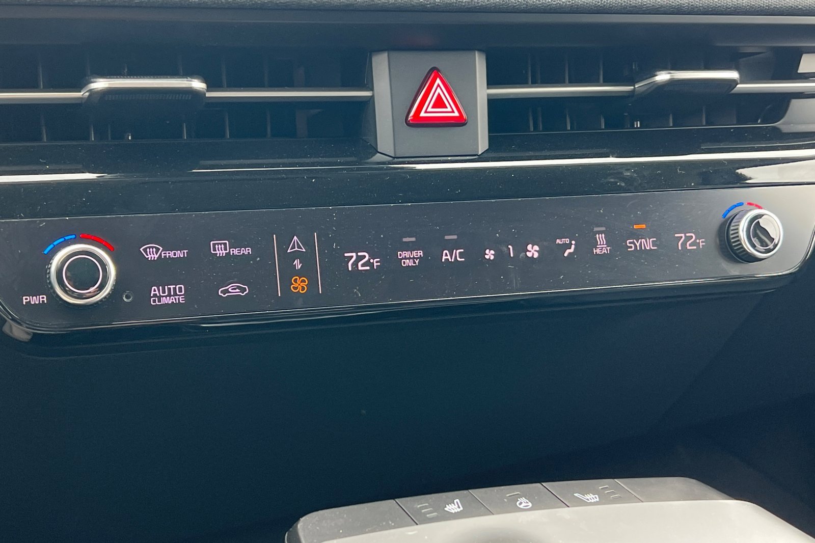 Certified 2024 Kia EV6 Light image 29