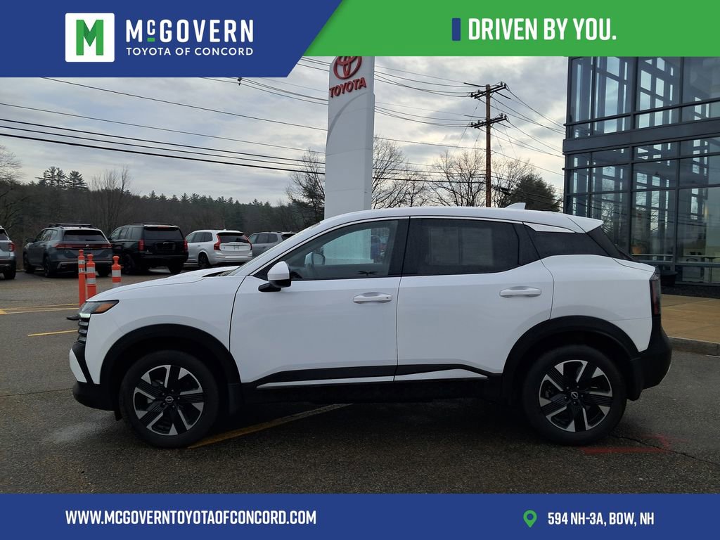 Used 2025 Nissan Kicks SV image 2