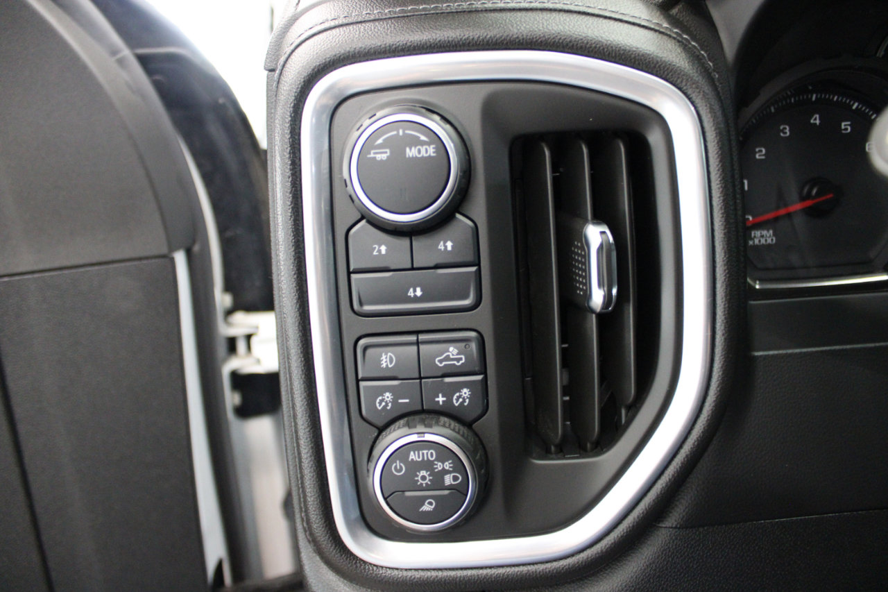 Used 2021 Chevrolet Silverado 2500 LT w/ Convenience Package image 20