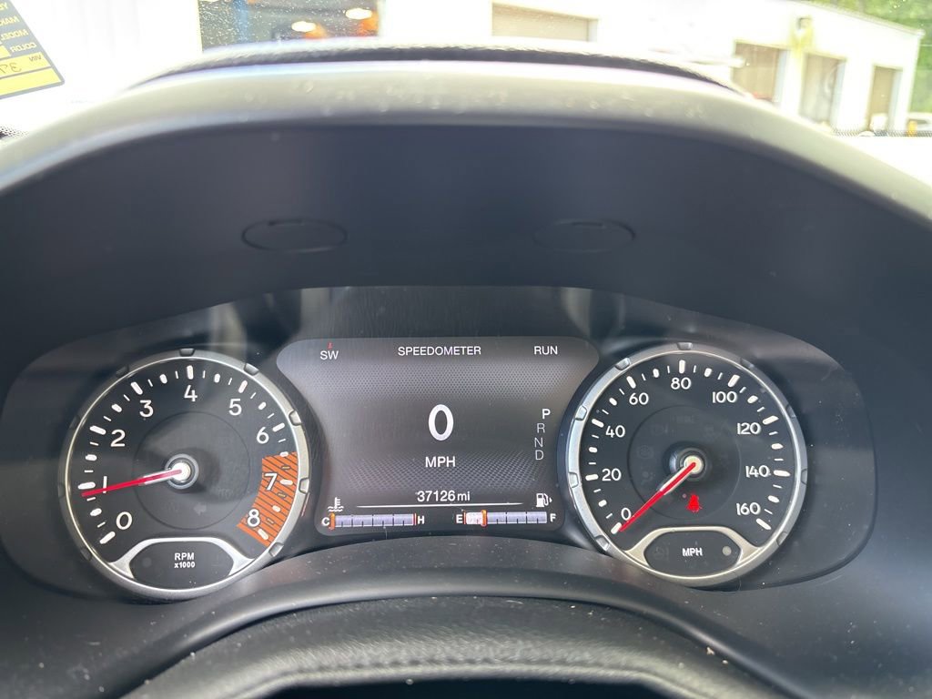 Used 2023 Jeep Renegade Trailhawk w/ Sun/Sound Group AWD/4WD image 13