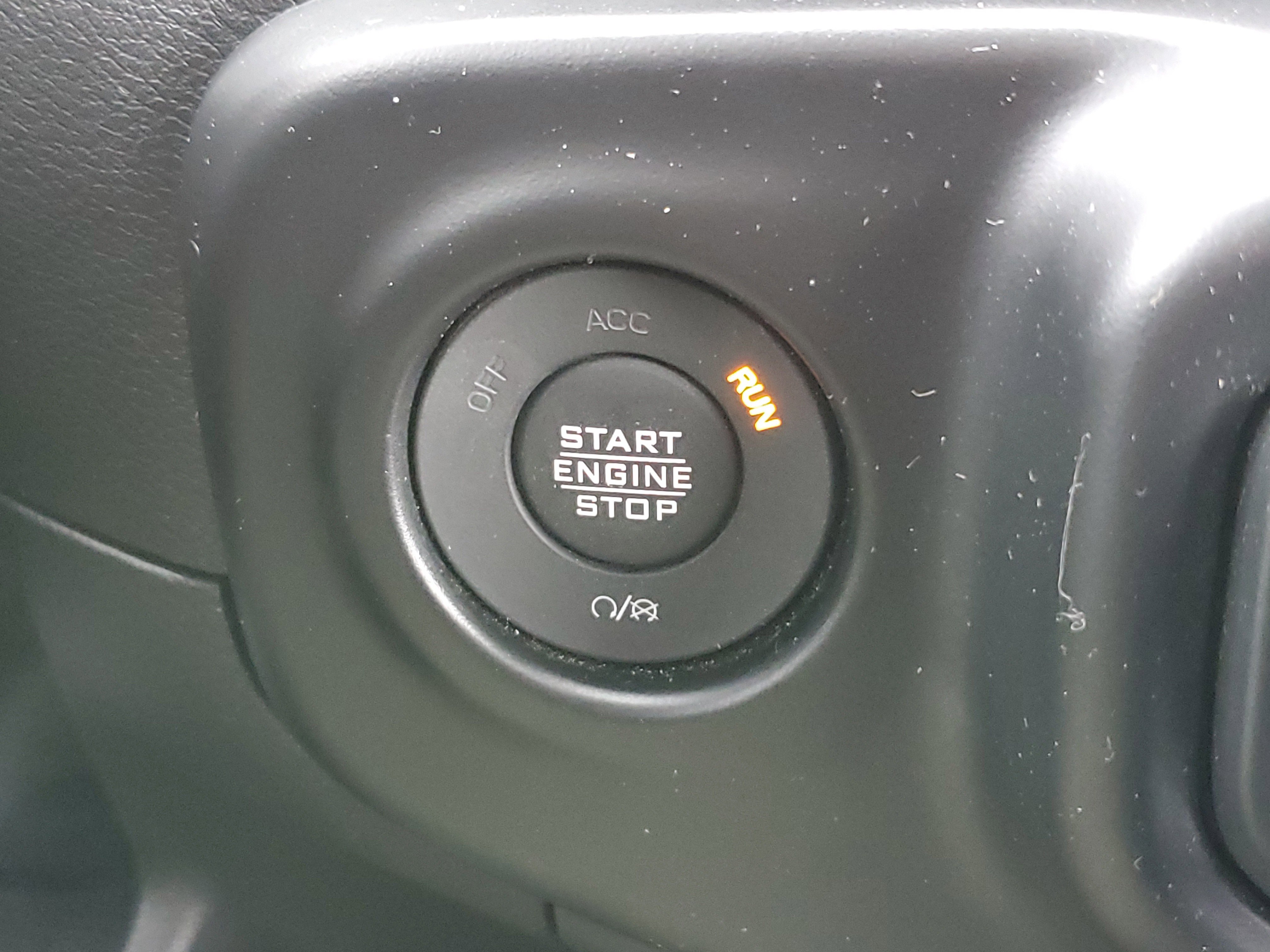 Used 2022 Jeep Gladiator Sport image 29