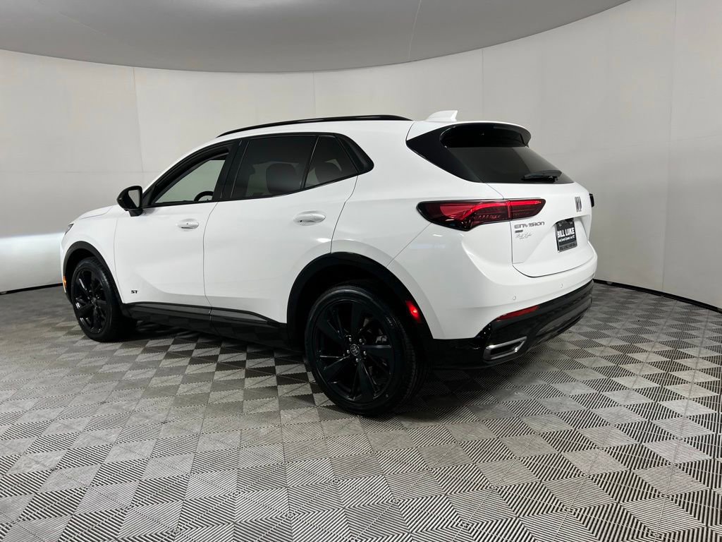 Used 2025 Buick Envision Sport Touring image 9
