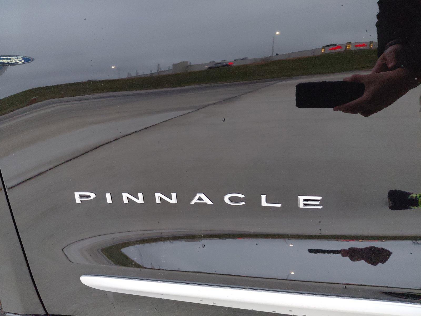 New 2026 Chrysler Pacifica Pinnacle image 29