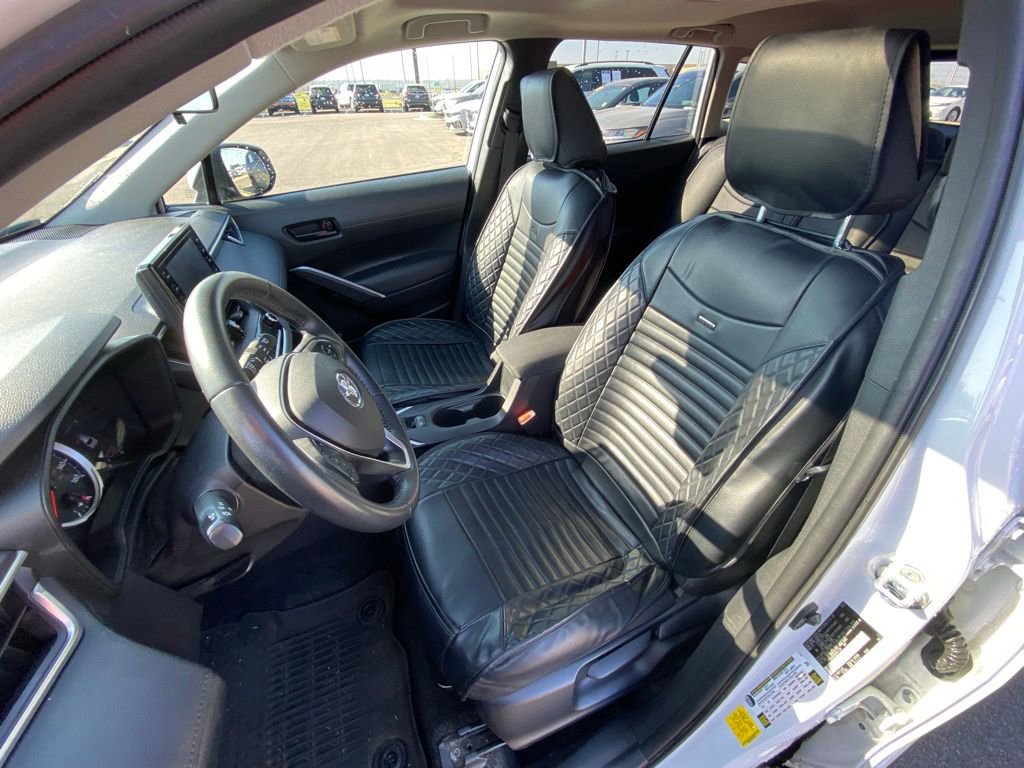 Used 2022 Toyota Corolla Cross LE w/ Moonroof Package image 21