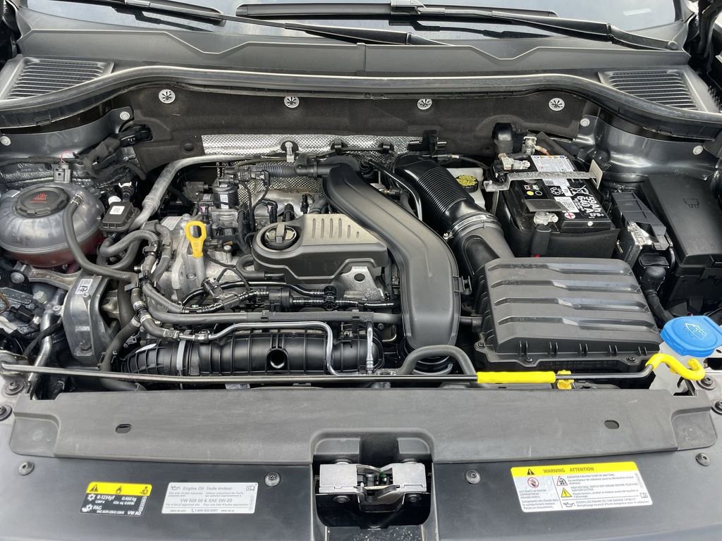 Certified 2024 Volkswagen Taos SE image 16
