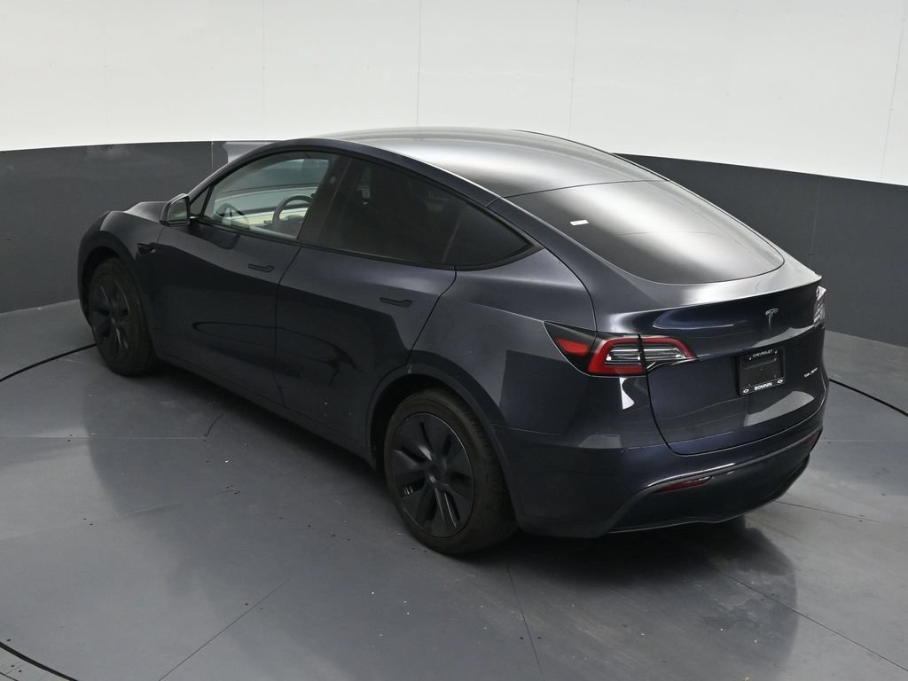 Used 2024 Tesla Model Y Long Range AWD/4WD image 16