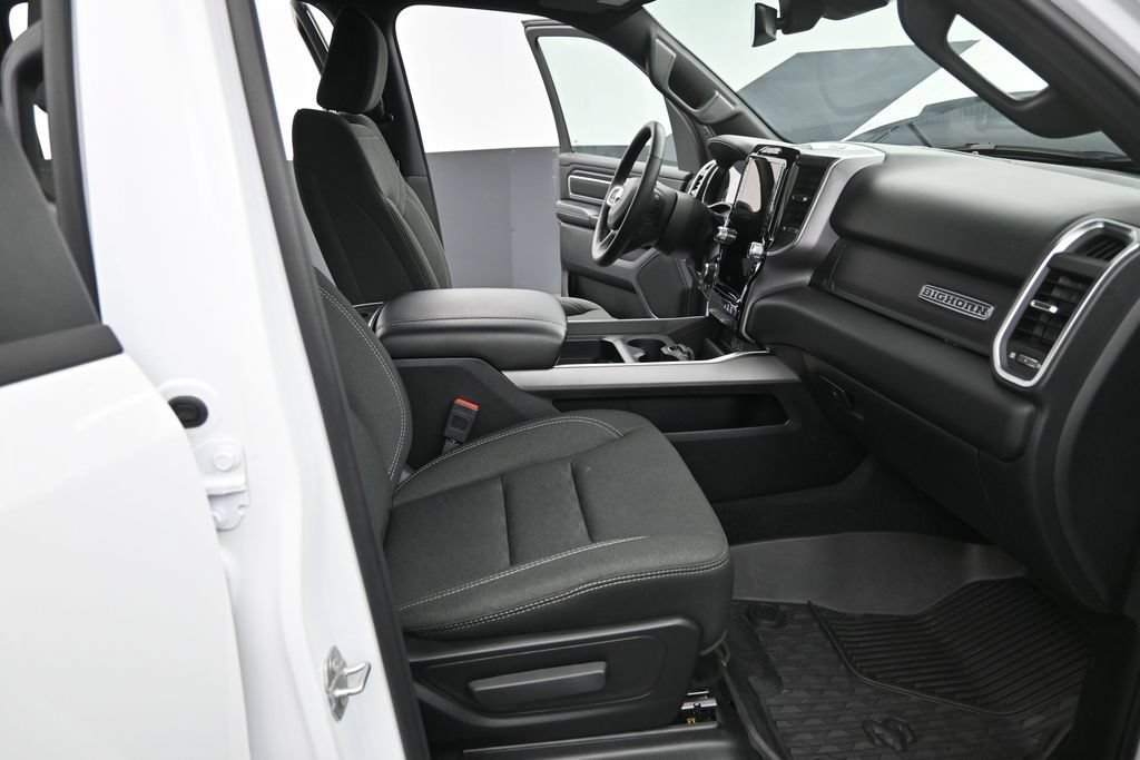 Used 2025 RAM 1500 Big Horn AWD/4WD image 19