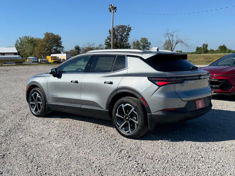 New 2026 Chevrolet Equinox EV LT FWD image 3
