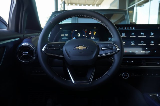 New 2025 Chevrolet Equinox EV LT image 18