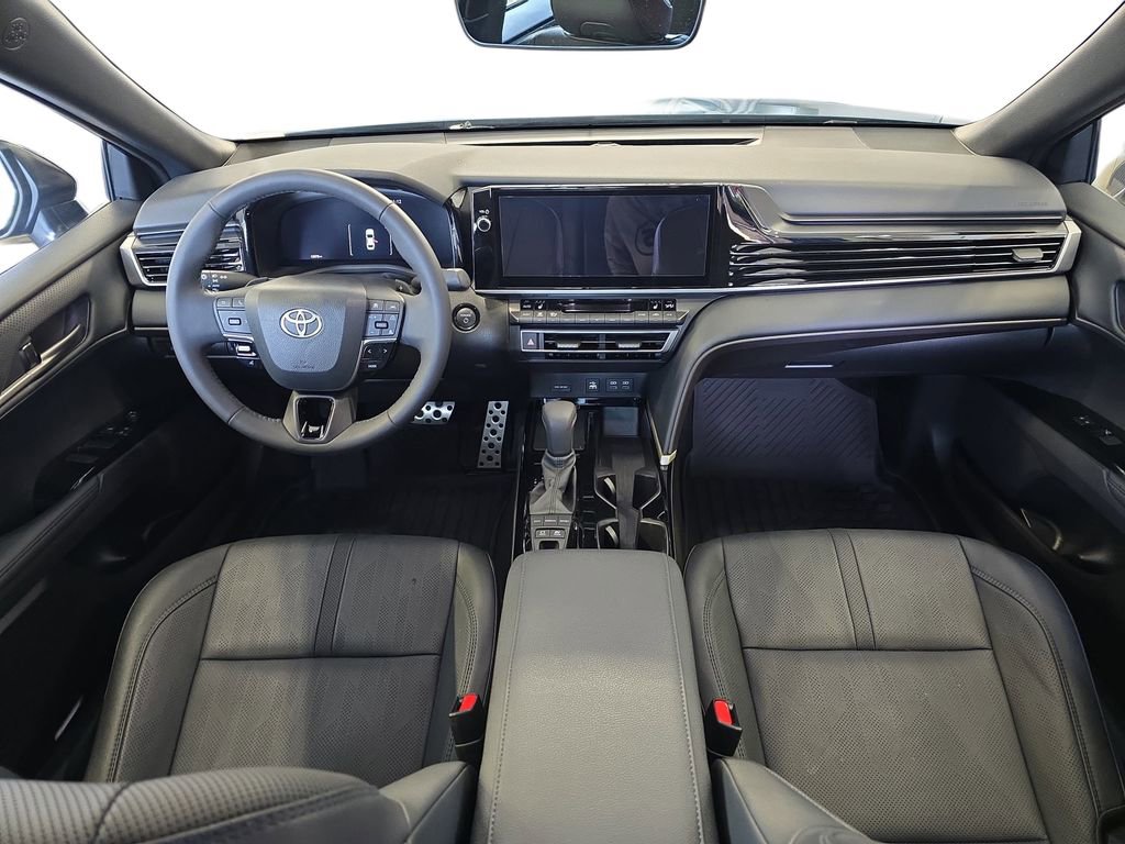 Used 2025 Toyota Camry XSE image 10