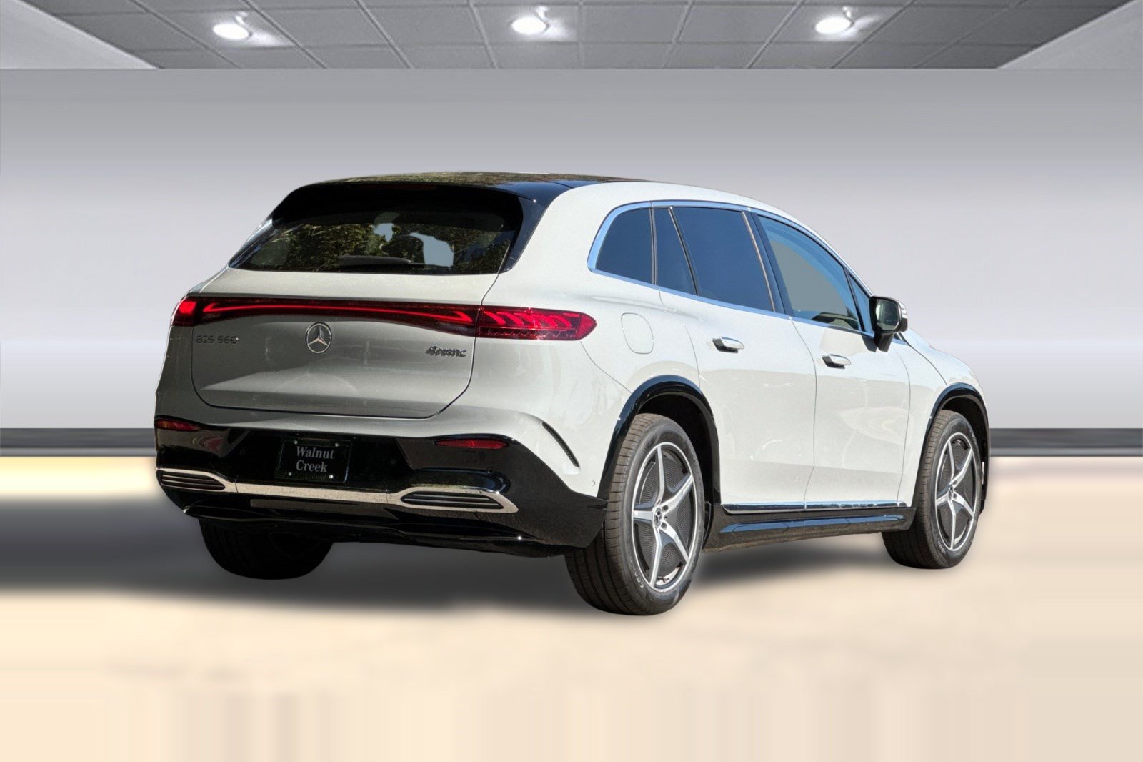 Certified 2023 Mercedes-Benz EQS 580 4MATIC SUV image 9