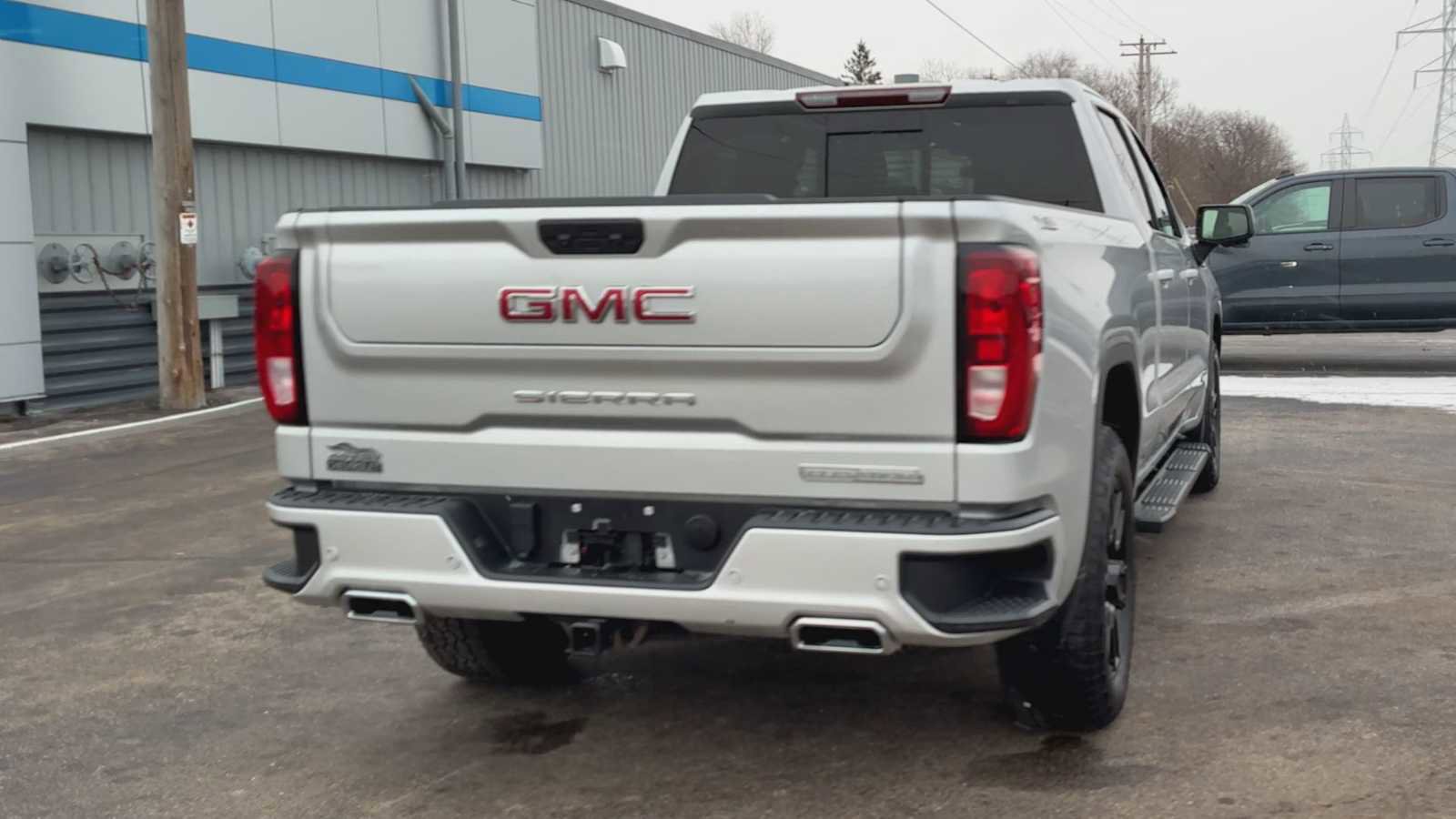 Certified 2022 GMC Sierra 1500 Elevation w/ Elevation Premium Package image 3