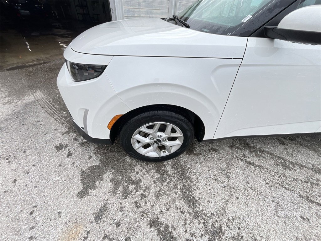 Used 2023 Kia Soul S image 10