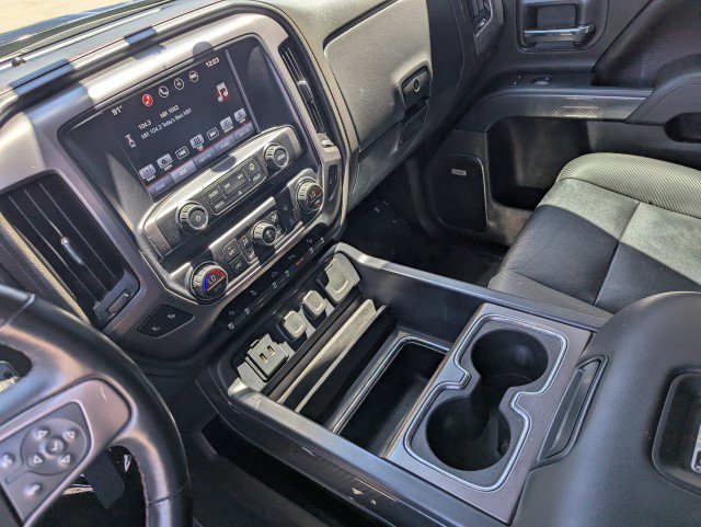 Used 2016 GMC Sierra 2500 SLT w/ All-Terrain HD Package AWD/4WD image 18