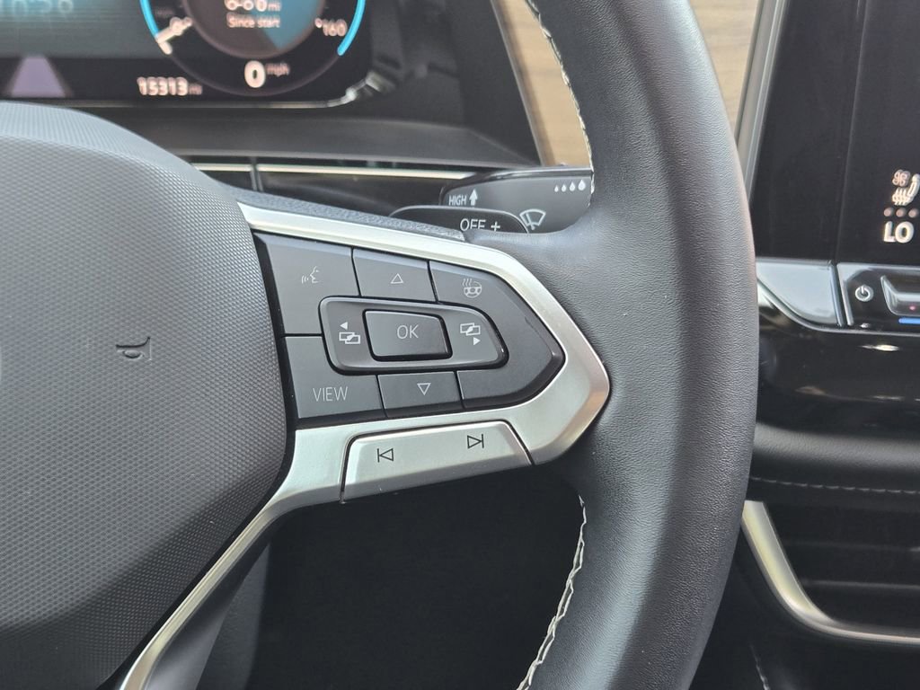 Used 2024 Volkswagen Atlas SE image 31