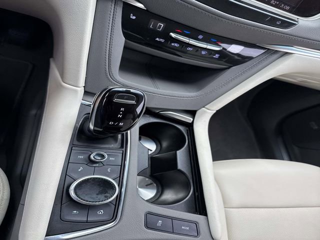 Used 2022 Cadillac XT5 Premium Luxury w/ Technology Package FWD image 24