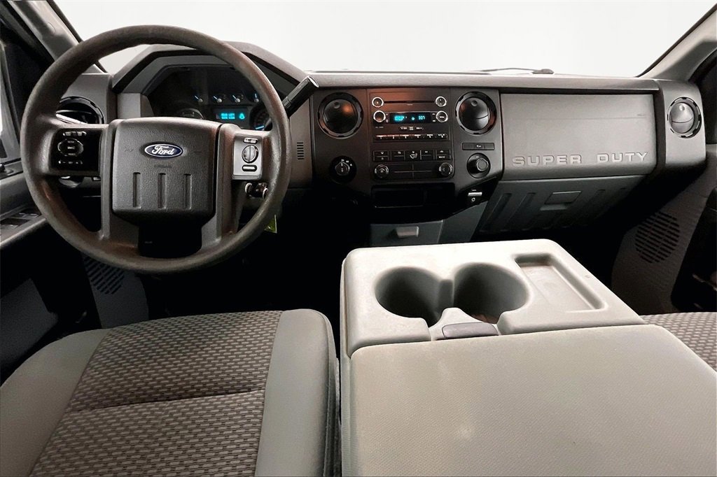 Used 2016 Ford F250 XL w/ Power Equipment Group image 8