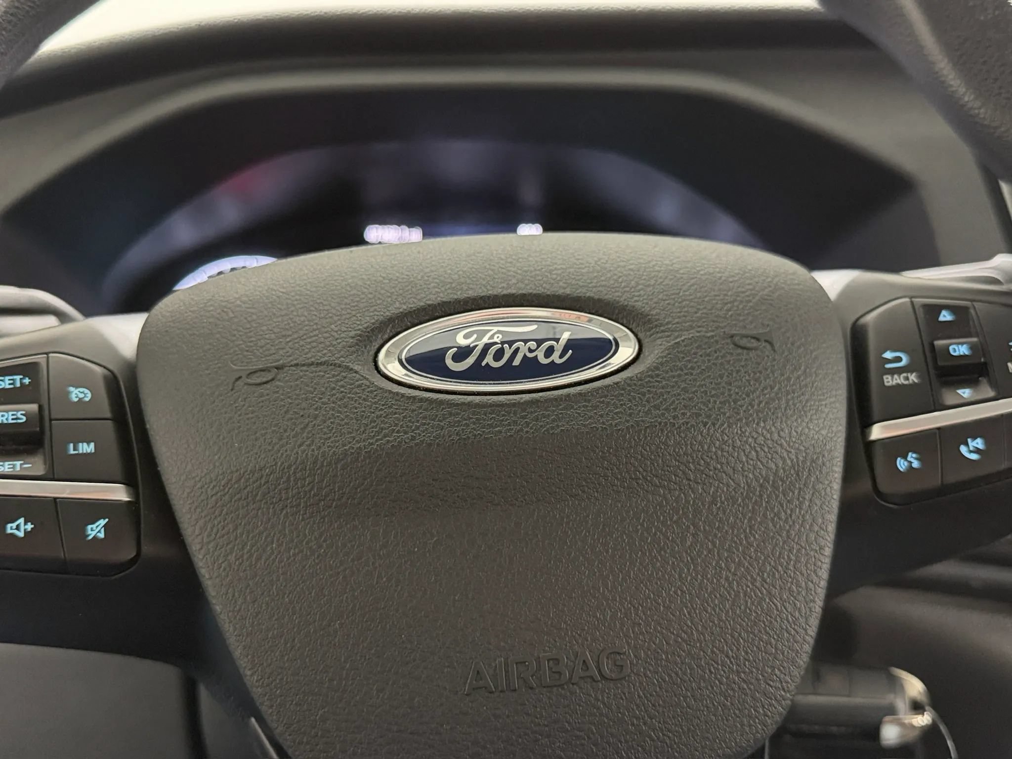 Used 2023 Ford Transit 350 XLT RWD image 23