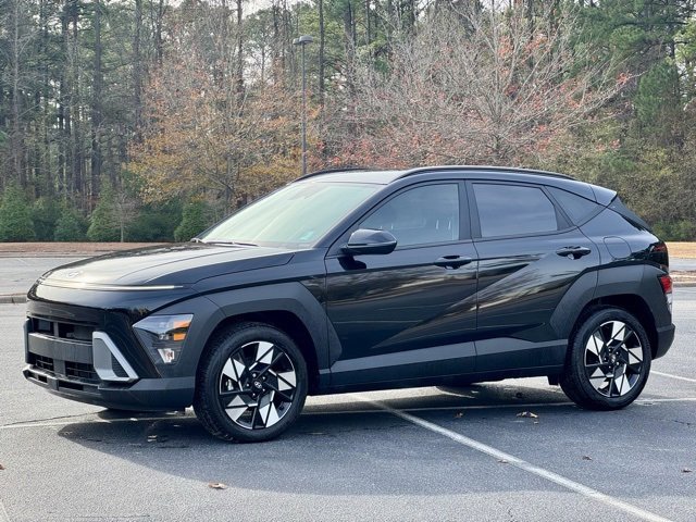 Used 2024 Hyundai Kona SEL w/ Convenience Package image 2